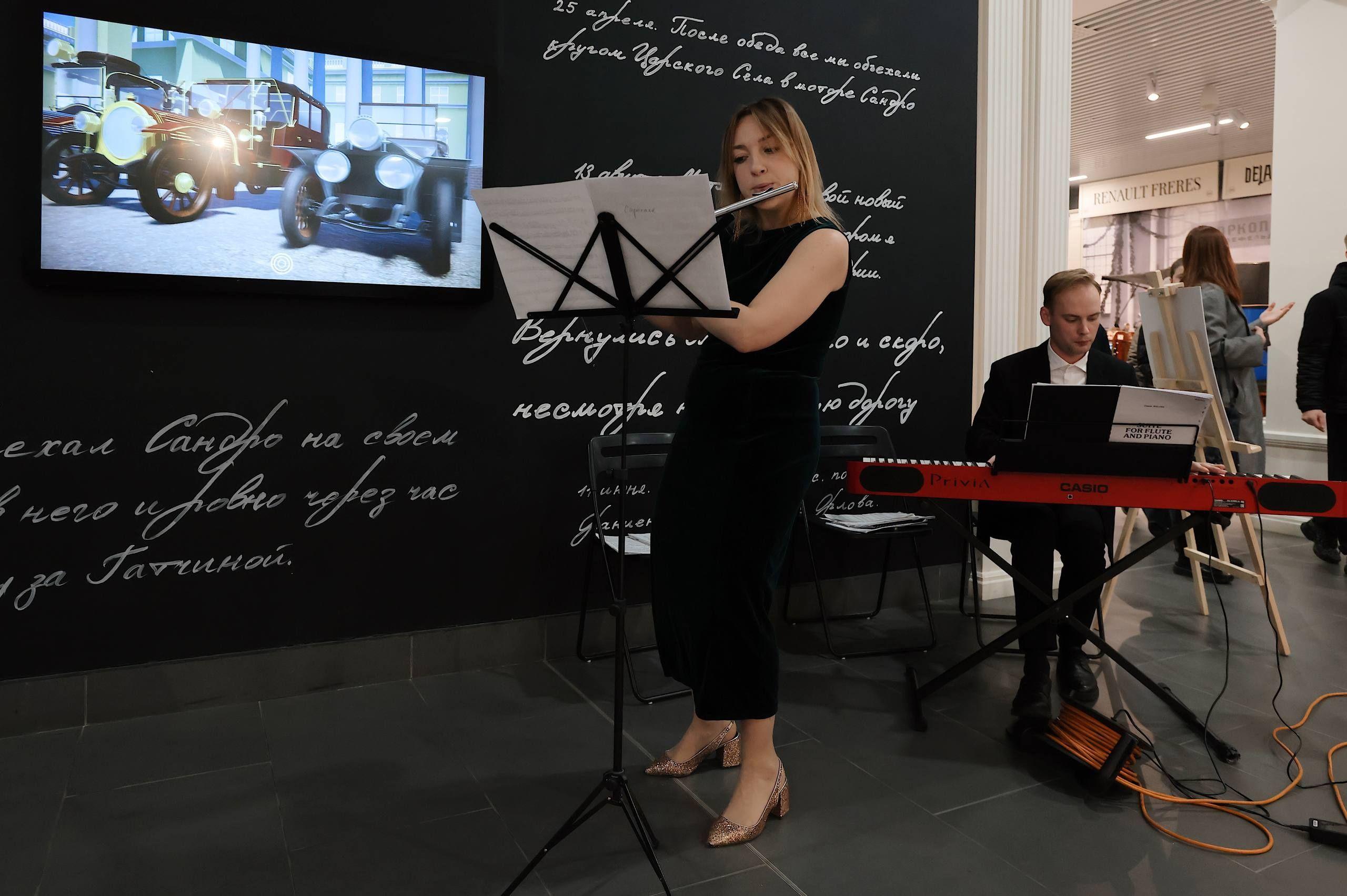 Ночь искусств в Музейном комплексе: техника, космос и стиль вне времени